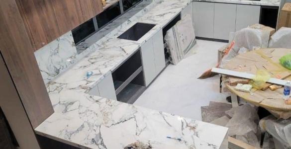 Các Dự Án Thi Công Bàn Bếp Đá Cương Tại Nhà Bè